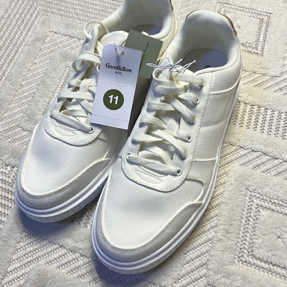 Goodfellow - Target - White Sneakers - Picture 3 of 7
